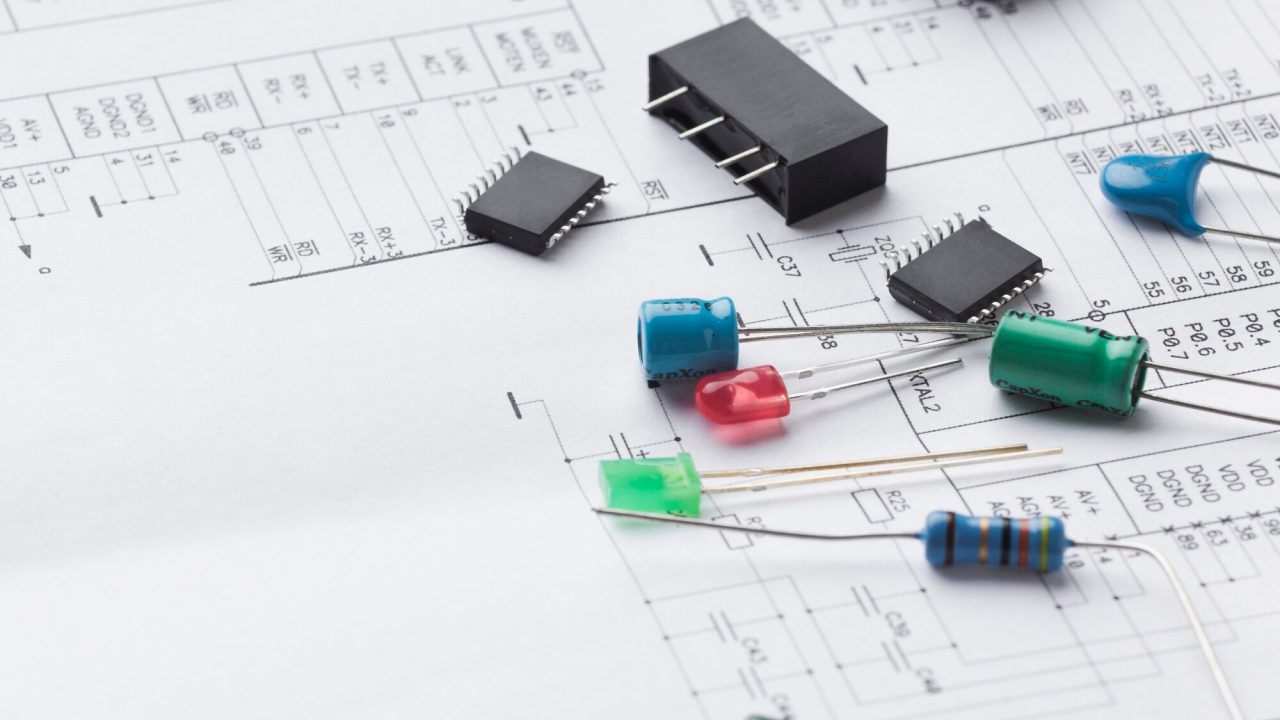 close-up-electronic-components_23-2148419099